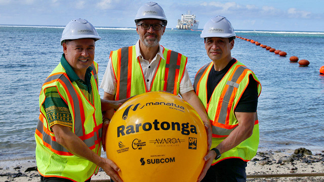 The Manatua Cable arrives in Rarotonga